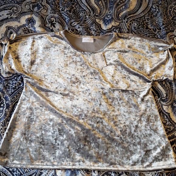 Top - Picture 1 of 3